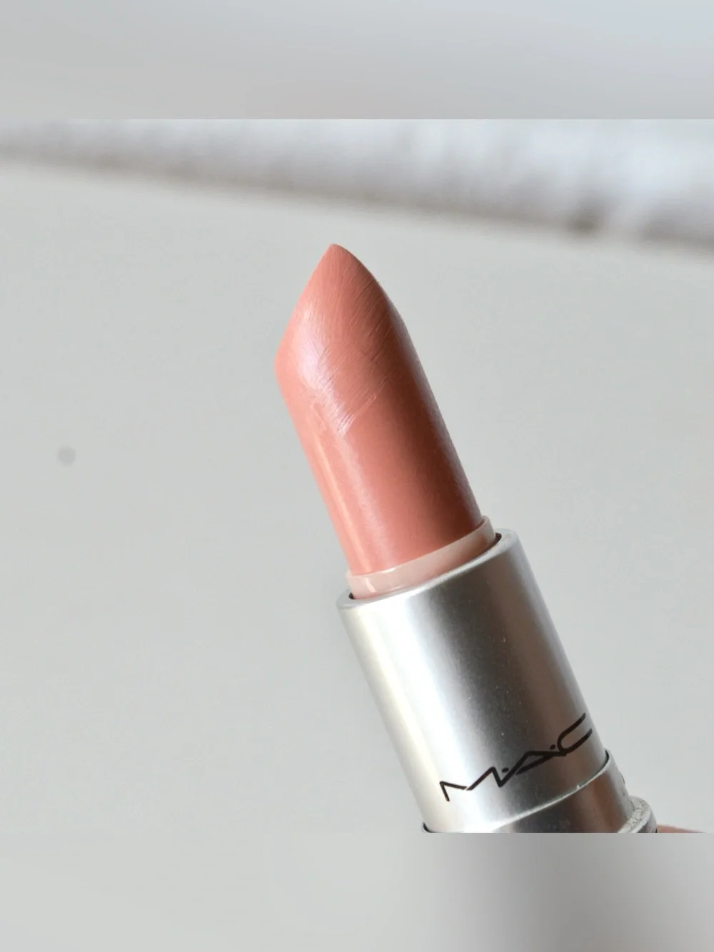 MAC Cosmetics Lipstick *HUE* Discontinued Rare Perfect Pink Nude Like New